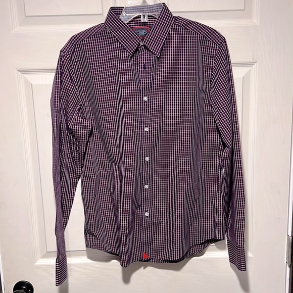 UNTUCKit Other - NWOT UNTUCKitWrinkle Free slim Blue PinkPlaid Long SleeveDRESS SHIRT NEVER WORN.